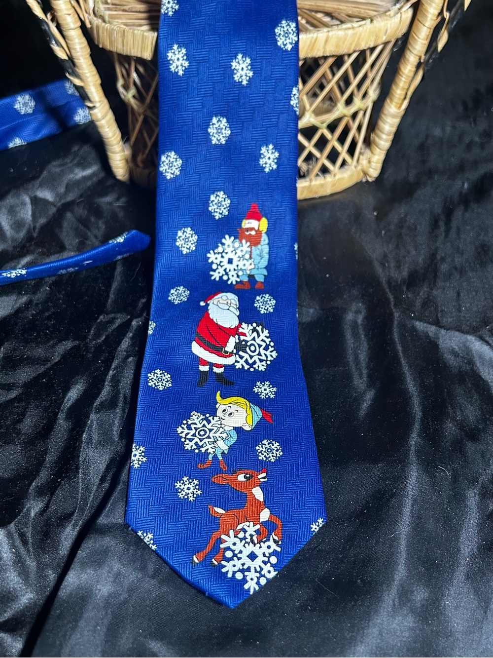 Santa Claus, Rudolph the Red-Nosed Reindeer Blue Christmas Necktie